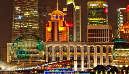 持续改进楼体亮化照明效果，提升城市夜景魅力！