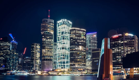 楼体亮化设计如何体现建筑层次和立体感？